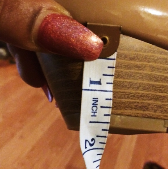 Taupe wedgies - Picture 5 of 5